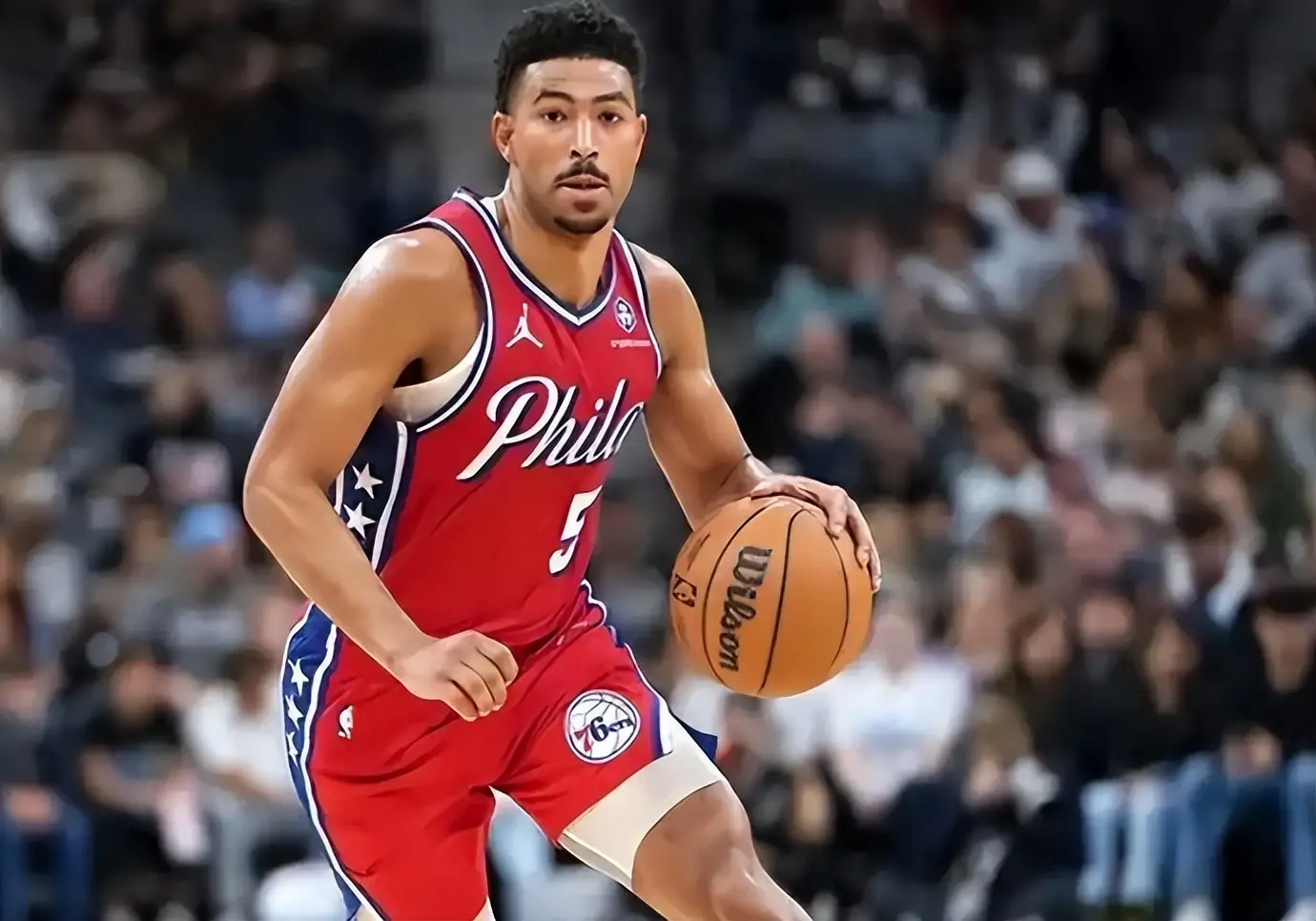 维海配资 伊森成火箭香饽饽！76人想抢，球迷建议换格兰姆斯，乌度卡舍不得